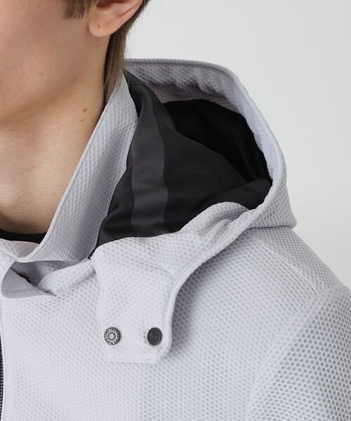 BLACK LABEL CRESTBRIDGE（ブラックレーベル・クレストブリッジ）の「【BLACK lab.】ブリーズメッシュパーカー（ブルゾン・メンズ・ネイビー/ライトグレー・L/M/XL）」の13枚目の写真