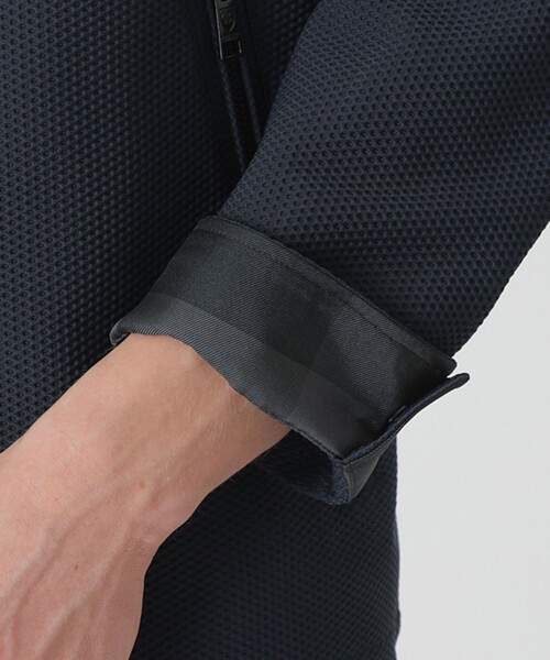 BLACK LABEL CRESTBRIDGE(ブラックレーベル・クレストブリッジ)の「【BLACK lab.】ブリーズメッシュパーカー(ブルゾン・メンズ・ネイビー/ライトグレー・L/M/XL)」の6枚目の写真