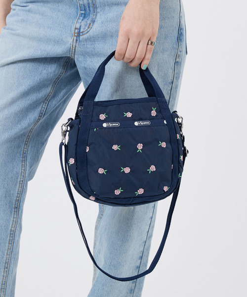 LeSportsac(レスポートサック)の「SMALL JENNI ピンクローズエンブロイダリー(ショルダーバッグ・レディース・ブルー・FREE)」の2枚目の写真