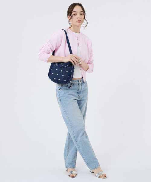 LeSportsac(レスポートサック)の「SMALL JENNI ピンクローズエンブロイダリー(ショルダーバッグ・レディース・ブルー・FREE)」の3枚目の写真