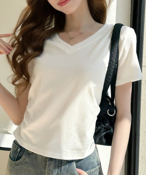 Ada.(エイダ)の「サイドギャザー コンパクト丈 Vネック シンプル トップス(Tシャツ/カットソー・レディース・ブルー/ホワイト/グレー/ブラック・FREE)」の9枚目の写真