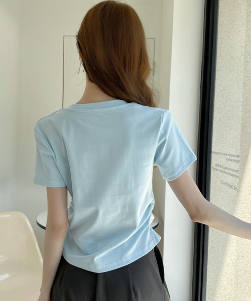 Ada.(エイダ)の「サイドギャザー コンパクト丈 Vネック シンプル トップス(Tシャツ/カットソー・レディース・ブルー/ホワイト/グレー/ブラック・FREE)」の21枚目の写真
