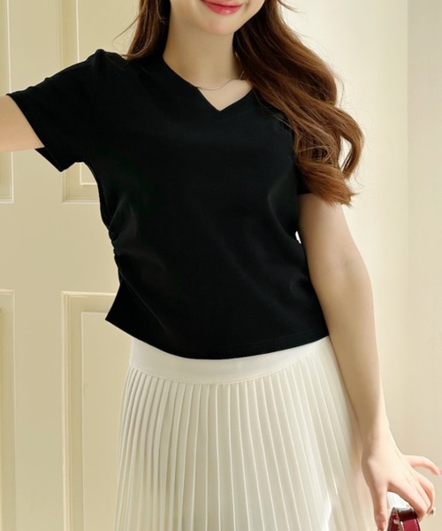 Ada.(エイダ)の「サイドギャザー コンパクト丈 Vネック シンプル トップス(Tシャツ/カットソー・レディース・ブルー/ホワイト/グレー/ブラック・FREE)」の16枚目の写真