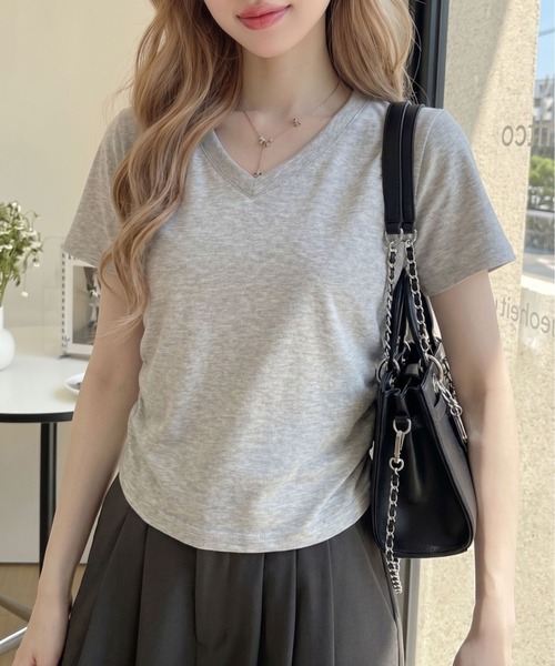 Ada.(エイダ)の「サイドギャザー コンパクト丈 Vネック シンプル トップス(Tシャツ/カットソー・レディース・ブルー/ホワイト/グレー/ブラック・FREE)」の17枚目の写真