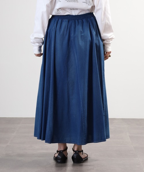 EGLANTINE(エグランティーヌ)の「EGLANTINE セットアップ対応 ダンガリーフレアスカート(デニムスカート・レディース・ブルー・40)」の20枚目の写真