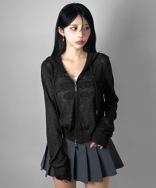 FOLLOWIN(フォロウィン)の「4color/ロゴ刺繍ニットジップフーディカーディガン【冷房/UV対策/羽織にぴったり】(カーディガン/ボレロ・レディース・ホワイト/ブラック/アイボリー/グレー・FREE)」の15枚目の写真