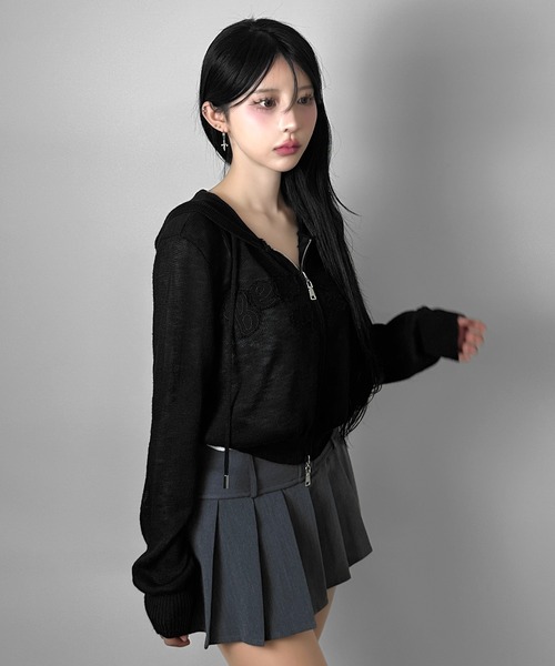 FOLLOWIN(フォロウィン)の「4color/ロゴ刺繍ニットジップフーディカーディガン【冷房/UV対策/羽織にぴったり】(カーディガン/ボレロ・レディース・ホワイト/ブラック/アイボリー/グレー・FREE)」の19枚目の写真