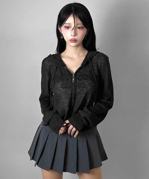 FOLLOWIN(フォロウィン)の「4color/ロゴ刺繍ニットジップフーディカーディガン【冷房/UV対策/羽織にぴったり】(カーディガン/ボレロ・レディース・ホワイト/ブラック/アイボリー/グレー・FREE)」の20枚目の写真