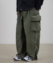 KALAPATTHAR（カラパタール）の「Nylon Ankle Zipped Cargo Pants - KHAKI（スウェットパンツ）」