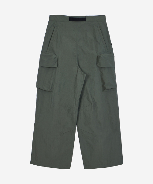 KALAPATTHAR(カラパタール)の「Nylon Ankle Zipped Cargo Pants - KHAKI(スウェットパンツ・メンズ・その他・MEDIUM/LARGE/X-LARGE)」の4枚目の写真