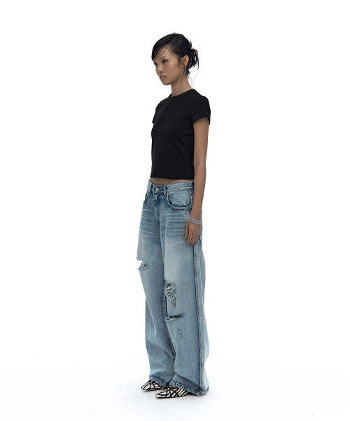 KASHIKO(カシコ)の「Embossed Baby Tee Black(Tシャツ/カットソー・レディース・その他・SMALL/MEDIUM)」の7枚目の写真