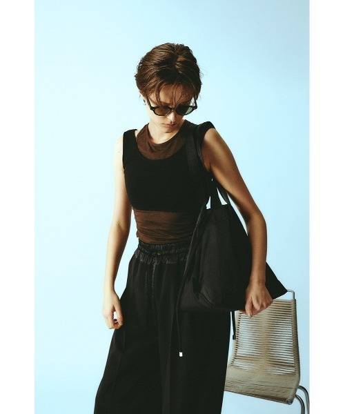 RIM.ARK（リムアーク）の「【PRE ORDER】Vacation medium bag バケーション ミディアム バッグ（ショルダーバッグ・レディース・ブラック/ホワイト/ライトグリーン・FREE）」の4枚目の写真