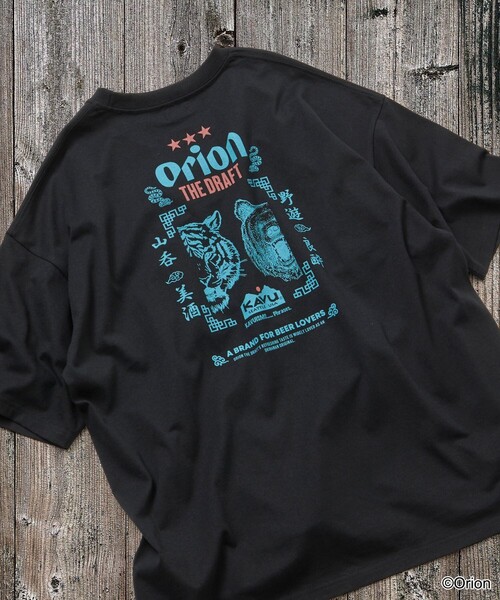 KAVU（カブー）の「KAVU/カブー 限定展開 KAVU×ORION 別注 ビッグシルエット アニマルバックプリント クルーネック Tシャツ / TIGER＆BEAR（Tシャツ/カットソー・メンズ・ピンク/ホワイト/ベージュ/ブラック・SMALL/LARGE/MEDIUM）」の2枚目の写真