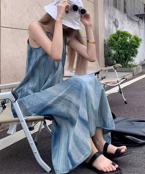 Flugge(フラッジー)の「マーブルキャミロングワンピース(ワンピース・レディース・ブルー・LARGE/MEDIUM)」の6枚目の写真