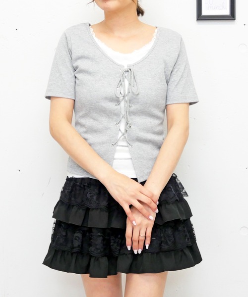 FUN(ファン)の「レースアップラメテレコカットソー(Tシャツ/カットソー・レディース・ブラック/オフホワイト/グレー/チャコールグレー・FREE/L/M)」の4枚目の写真