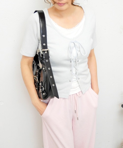 FUN(ファン)の「レースアップラメテレコカットソー(Tシャツ/カットソー・レディース・ブラック/オフホワイト/グレー/チャコールグレー・FREE/L/M)」の2枚目の写真