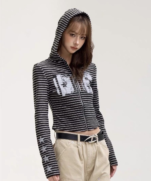 FUNdaysion(ファンデイション)の「ボーダークロップドジップトップス(Tシャツ/カットソー・レディース・ブラック/グレー・M)」の7枚目の写真