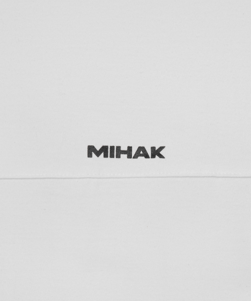 MIHAK(ミハク)の「シンボルビッグロゴオーバーサイズTシャツ(ホワイト)(Tシャツ/カットソー・メンズ・その他・3/1/2)」の11枚目の写真