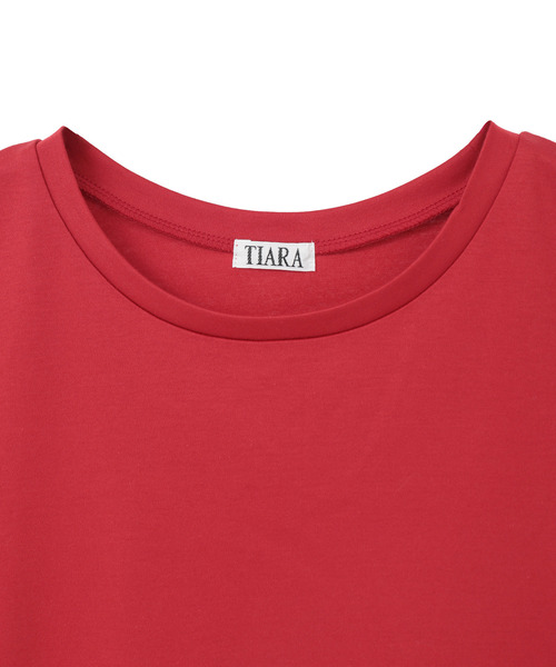 Tiara(ティアラ)の「コットンノースリーブプルオーバー(Tシャツ/カットソー・レディース・レッド/アイボリー/ブラック・FREE)」の5枚目の写真