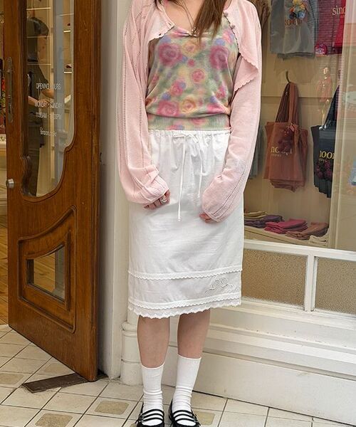 SINOON（シヌーン）の「Eyelet Punching Midi Skirt (White)（スカート・レディース・ホワイト・FREE）」の12枚目の写真