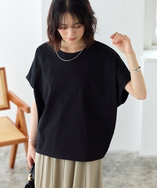 Pierrot(ピエロ)の「クルーネックフレンチスリーブドルマンカットソー(Tシャツ/カットソー・レディース・ライトブルー/グレイッシュベージュ/ブラック/オフホワイト/チャコール・LL/L/M)」の21枚目の写真