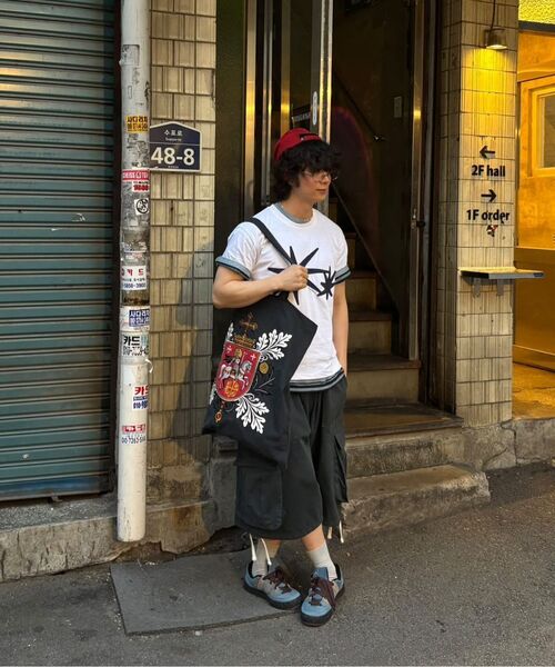 S'EST(エスイーエスティー)の「Star Orbit Applique T-shirts White(Tシャツ/カットソー・メンズ・ホワイト・SMALL/MEDIUM/LARGE)」の3枚目の写真