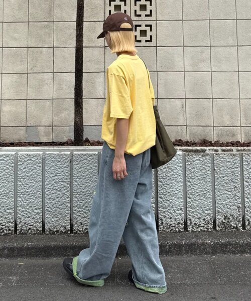 CIAOPANIC TYPY（チャオパニックティピー）の「【ユニセックス】アシッドウォッシュ加工スタッズロゴTEE（Tシャツ/カットソー・レディース・ブラック/ピンク/イエロー・MEDIUM/LARGE）」の4枚目の写真