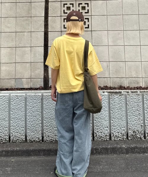 CIAOPANIC TYPY（チャオパニックティピー）の「【ユニセックス】アシッドウォッシュ加工スタッズロゴTEE（Tシャツ/カットソー・レディース・ブラック/ピンク/イエロー・MEDIUM/LARGE）」の5枚目の写真