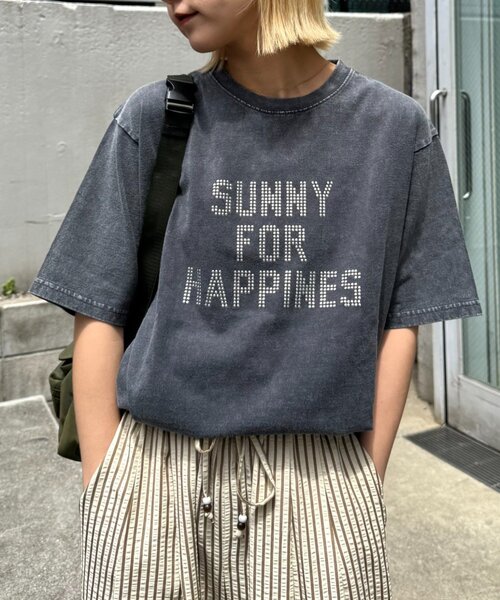 CIAOPANIC TYPY（チャオパニックティピー）の「【ユニセックス】アシッドウォッシュ加工スタッズロゴTEE（Tシャツ/カットソー・レディース・ブラック/ピンク/イエロー・MEDIUM/LARGE）」の6枚目の写真