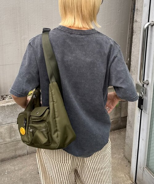 CIAOPANIC TYPY（チャオパニックティピー）の「【ユニセックス】アシッドウォッシュ加工スタッズロゴTEE（Tシャツ/カットソー・レディース・ブラック/ピンク/イエロー・MEDIUM/LARGE）」の9枚目の写真