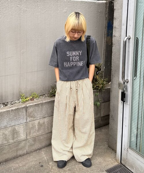 CIAOPANIC TYPY（チャオパニックティピー）の「【ユニセックス】アシッドウォッシュ加工スタッズロゴTEE（Tシャツ/カットソー・レディース・ブラック/ピンク/イエロー・MEDIUM/LARGE）」の10枚目の写真