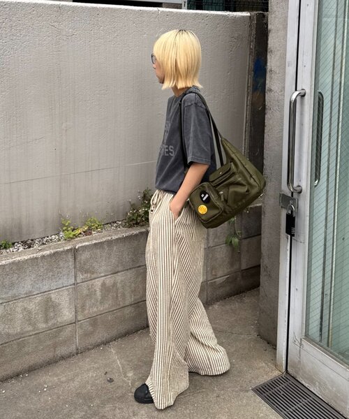 CIAOPANIC TYPY（チャオパニックティピー）の「【ユニセックス】アシッドウォッシュ加工スタッズロゴTEE（Tシャツ/カットソー・レディース・ブラック/ピンク/イエロー・MEDIUM/LARGE）」の11枚目の写真