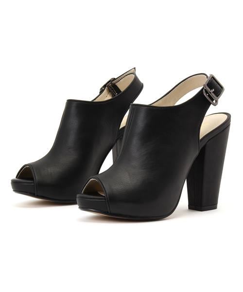 22 OCTOBRE(ヴァンドゥ-オクトーブル)の「【Domani 5月号掲載】ブーサン(サンダル・レディース・ブラック/ベージュ・LARGE/MEDIUM)」の2枚目の写真