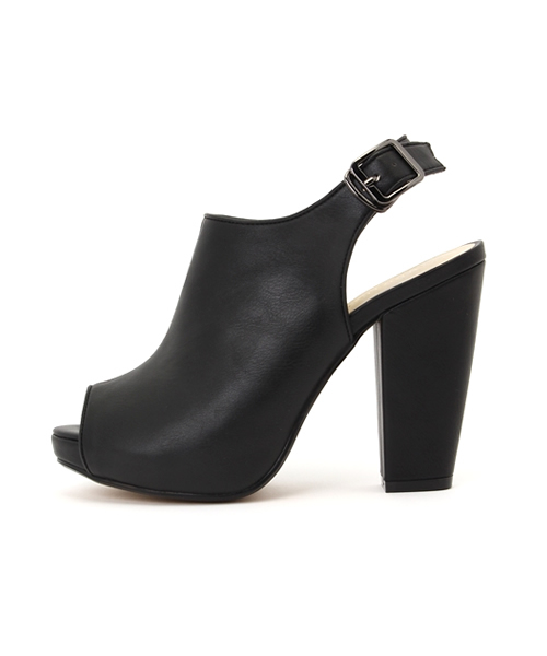 22 OCTOBRE(ヴァンドゥ-オクトーブル)の「【Domani 5月号掲載】ブーサン(サンダル・レディース・ブラック/ベージュ・LARGE/MEDIUM)」の3枚目の写真