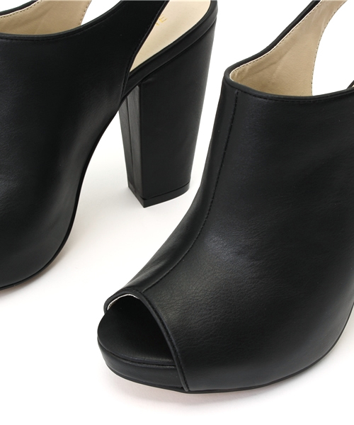 22 OCTOBRE(ヴァンドゥ-オクトーブル)の「【Domani 5月号掲載】ブーサン(サンダル・レディース・ブラック/ベージュ・LARGE/MEDIUM)」の6枚目の写真