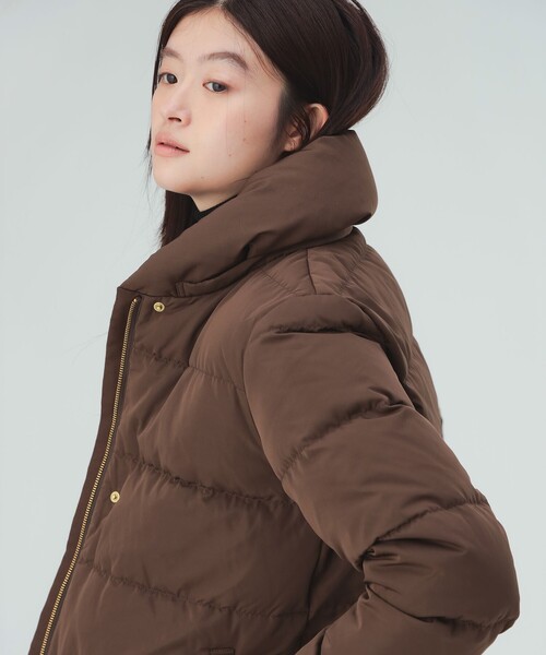 BEAMS HEART（ビームスハート）の「河田フェザー ロング ダウンコート（ダウンジャケット/コート・レディース・ブラウン/ブラック・SMALL/MEDIUM）」の14枚目の写真