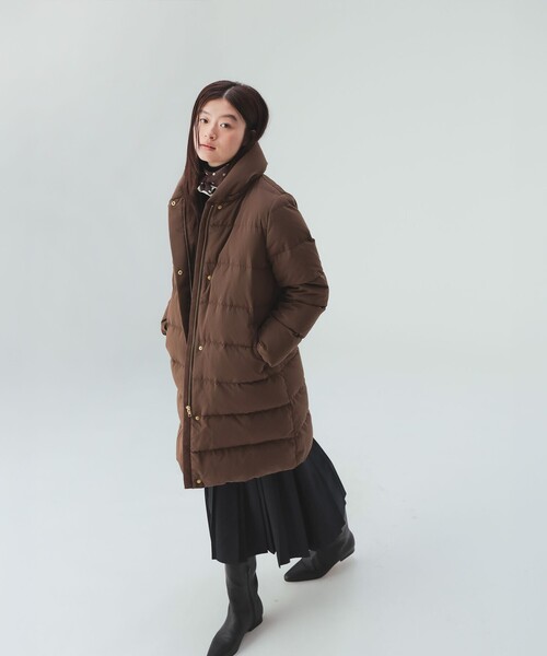 BEAMS HEART（ビームスハート）の「河田フェザー ロング ダウンコート（ダウンジャケット/コート・レディース・ブラウン/ブラック・SMALL/MEDIUM）」の15枚目の写真