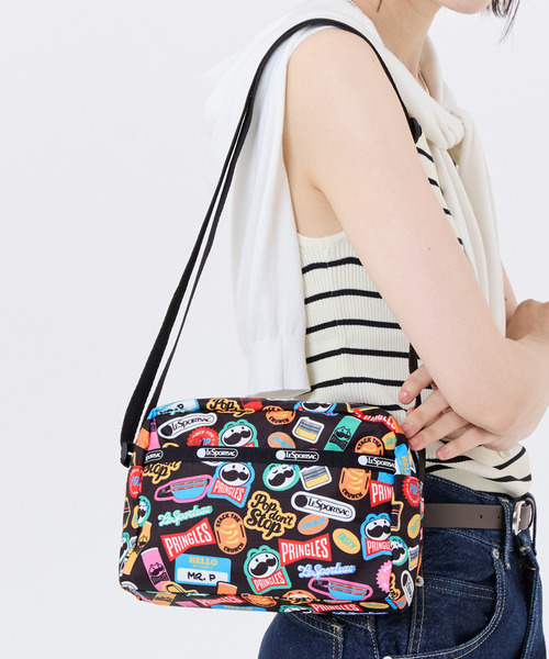 LeSportsac(レスポートサック)の「【LeSportsac×Pringles】DANIELLA CROSSBODY プリングルズスティッカーズ(ショルダーバッグ・レディース・その他・FREE)」の1枚目の写真