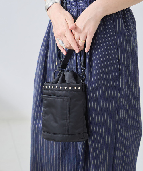 Mackintosh（マッキントッシュ）の「MACKINTOSH/マッキントッシュ ANNAN BUCKET STUDS バッグ（クラッチバッグ・レディース・ブラック・FREE）」の13枚目の写真