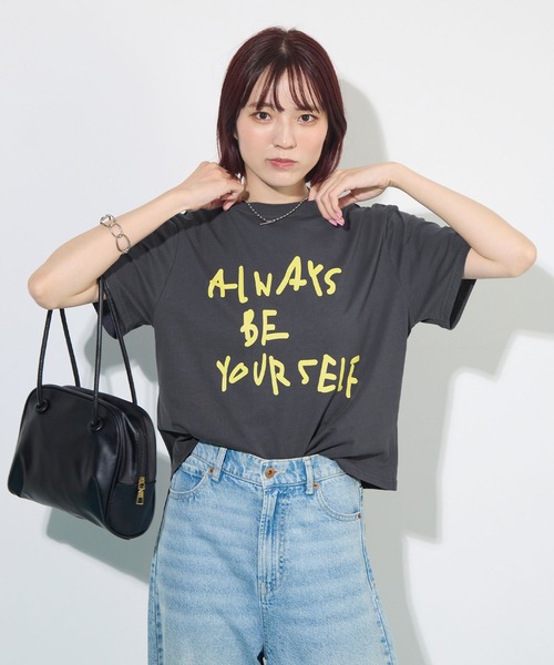 ABYS(アビス)の「【オリジナルタグ付き】配色ロゴプリントTシャツ(Tシャツ/カットソー・レディース・チャコールグレー/ピンク/ライトイエロー・FREE)」の7枚目の写真