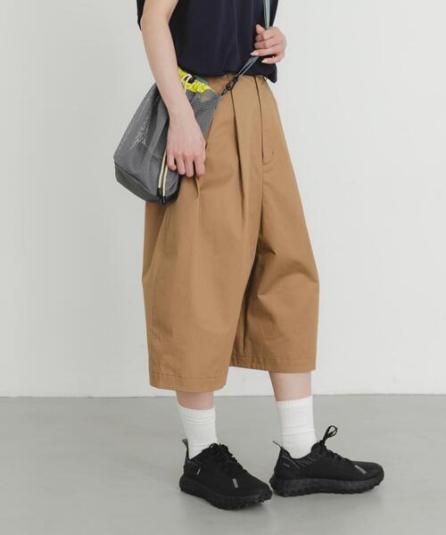 EKAL(エカル)の「撥水チノバミューダパンツ(その他パンツ・レディース・キャメル/ブラック・ONE)」の1枚目の写真