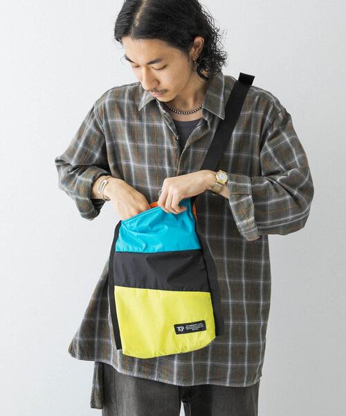 EKAL（エカル）の「TINY GARDEN PRODUCTS　パッチワーク2WAYマルシェトート（トートバッグ・レディース・ブルー系その他/イエロー系その他/ネイビー・ONE）」の13枚目の写真