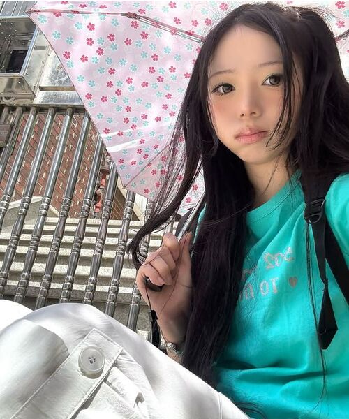 ITZAVIBE(イッザバイブ)の「502 GLITTER LETTERING T SHIRT - MINT(Tシャツ/カットソー・レディース・その他・FREE)」の3枚目の写真
