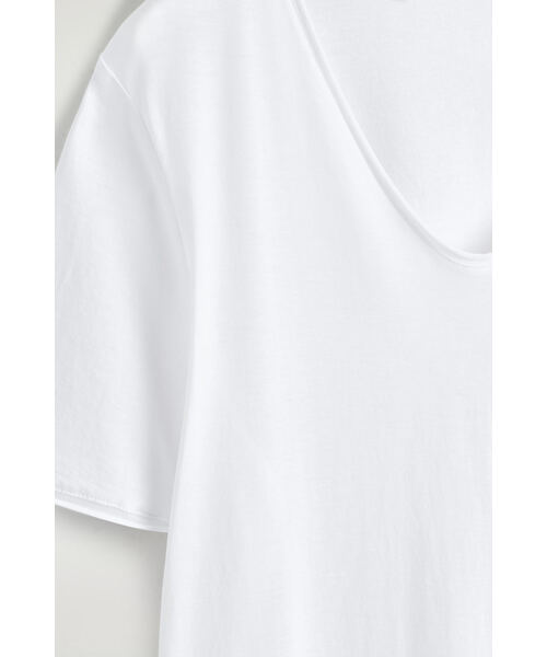 COS（コス）の「UネックライトウェイトコットンTシャツ（Tシャツ/カットソー・レディース・ブラウン/ホワイト系・L/XS/S/XL/M）」の8枚目の写真