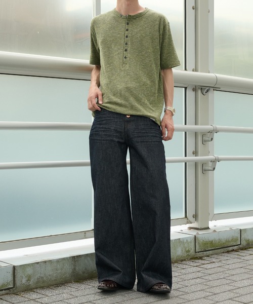 Perushu(ペルーシュ)の「Henley Neck Rib Knit Tops/ヘンリーネックリブニットトップス(Tシャツ/カットソー・メンズ・チャコールグレー/ダークグリーン/ネイビー/ベージュ・MEDIUM/LARGE)」の11枚目の写真