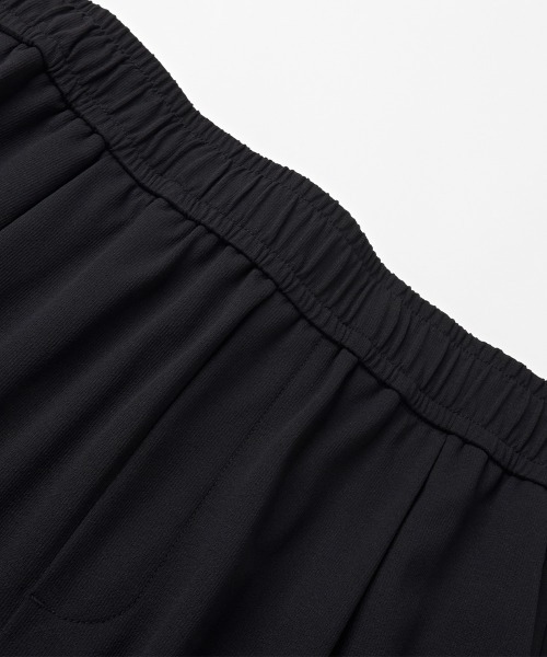 MODE COMMUTER(モードコミューター)の「Side-Button Wide Short Pants(その他パンツ・メンズ・ブラック・SMALL/MEDIUM/LARGE)」の9枚目の写真
