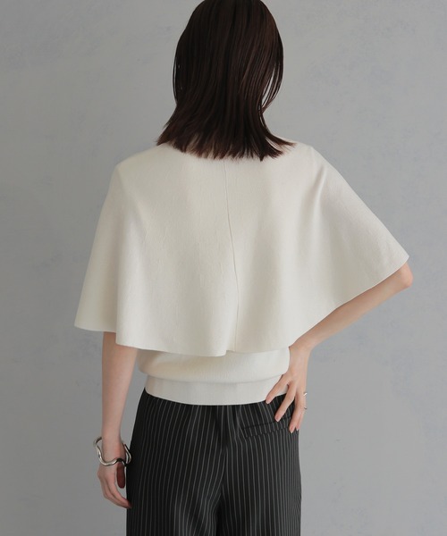 &g'aime(アンジェム)の「【&g'aime 】ケープニット Cape Knit Top(ニット/セーター・レディース・レッド/オフホワイト/ブラック/ブラウン・FREE)」の11枚目の写真