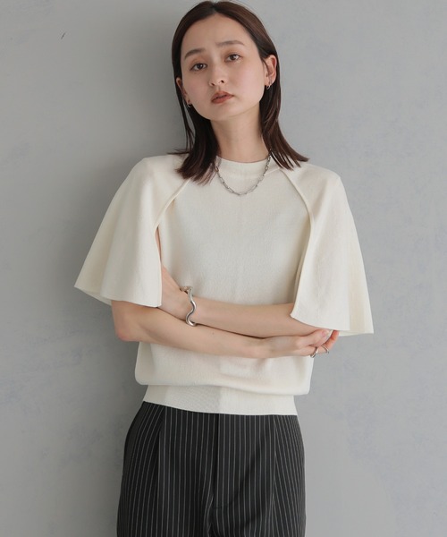 &g'aime(アンジェム)の「【&g'aime 】ケープニット Cape Knit Top(ニット/セーター・レディース・レッド/オフホワイト/ブラック/ブラウン・FREE)」の5枚目の写真