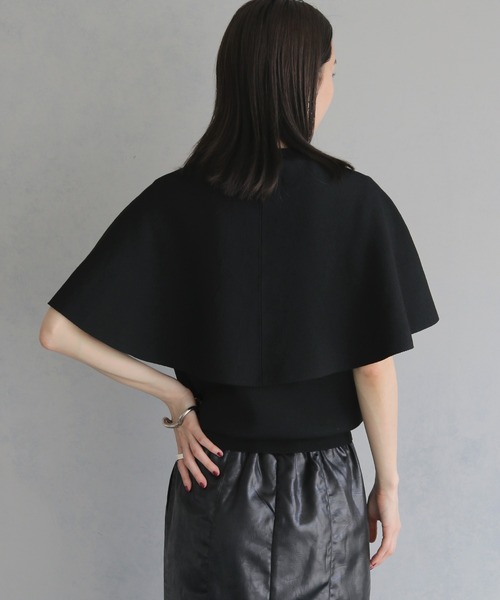 &g'aime(アンジェム)の「【&g'aime 】ケープニット Cape Knit Top(ニット/セーター・レディース・レッド/オフホワイト/ブラック/ブラウン・FREE)」の22枚目の写真