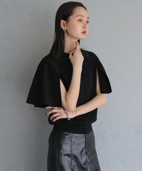&g'aime(アンジェム)の「【&g'aime 】ケープニット Cape Knit Top(ニット/セーター・レディース・レッド/オフホワイト/ブラック/ブラウン・FREE)」の18枚目の写真